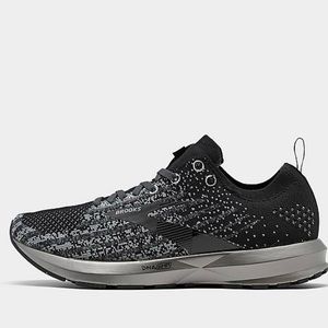 Brooks Levitate 3 running shoes